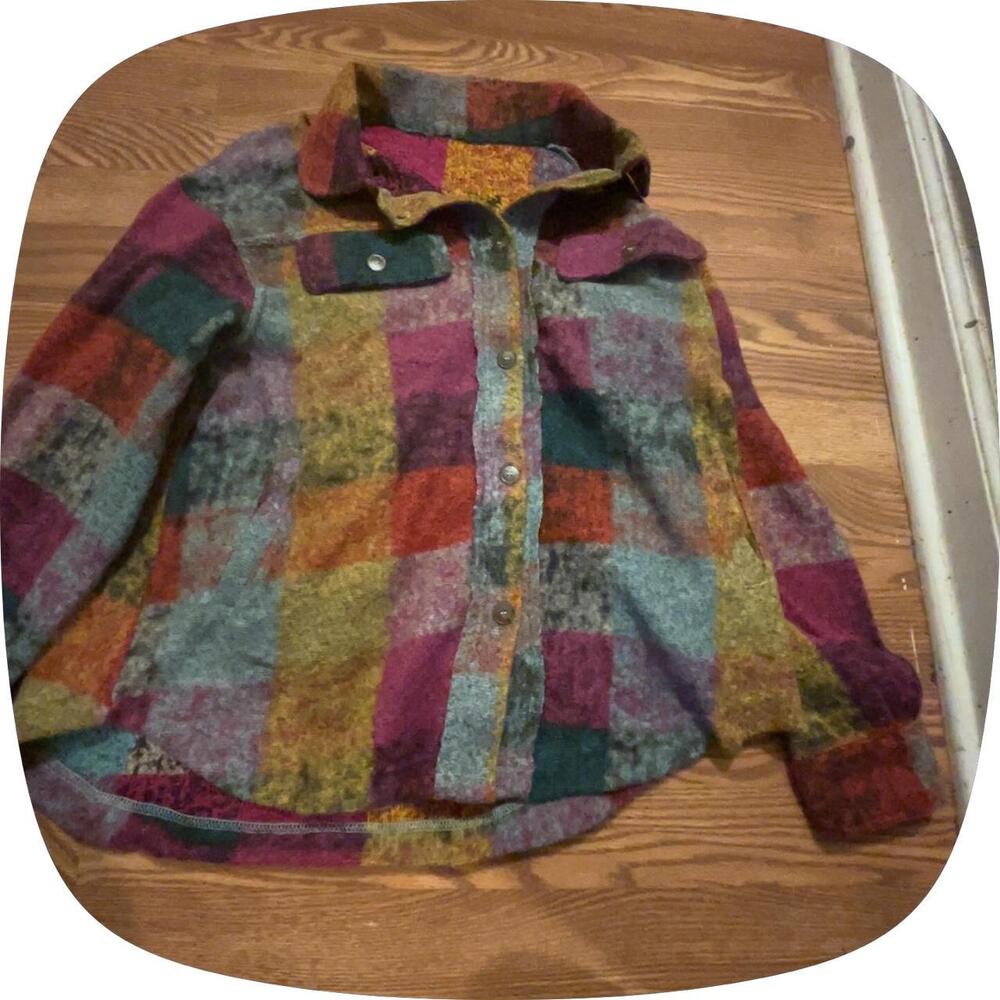 Multi-colored patchwork polyester flannel shirt in size S #flannel #patchwork